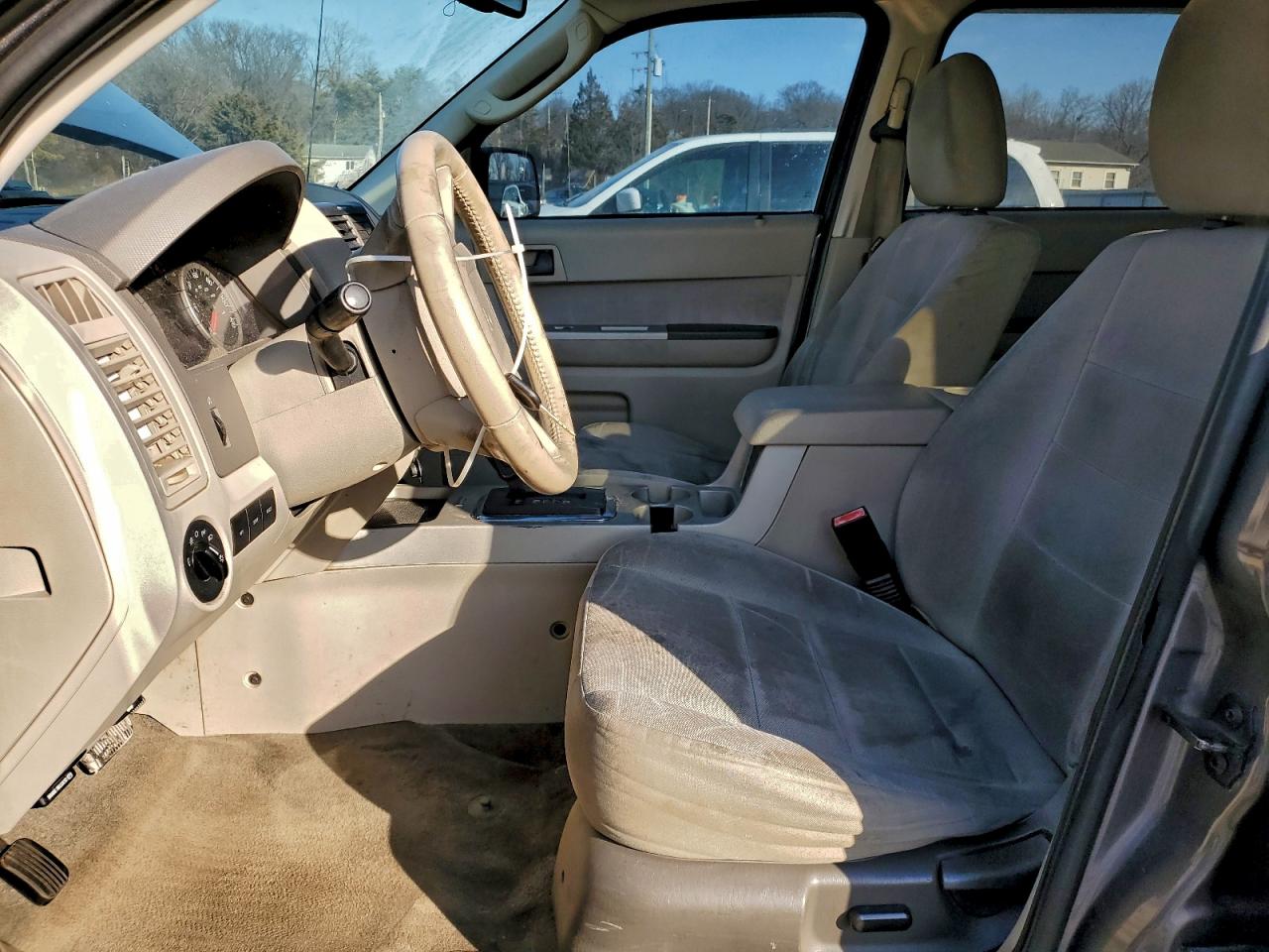2012 FORD ESCAPE XLT photo 19