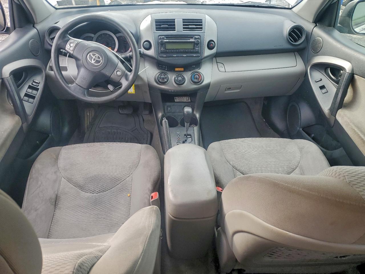 2012 TOYOTA RAV4 photo 8