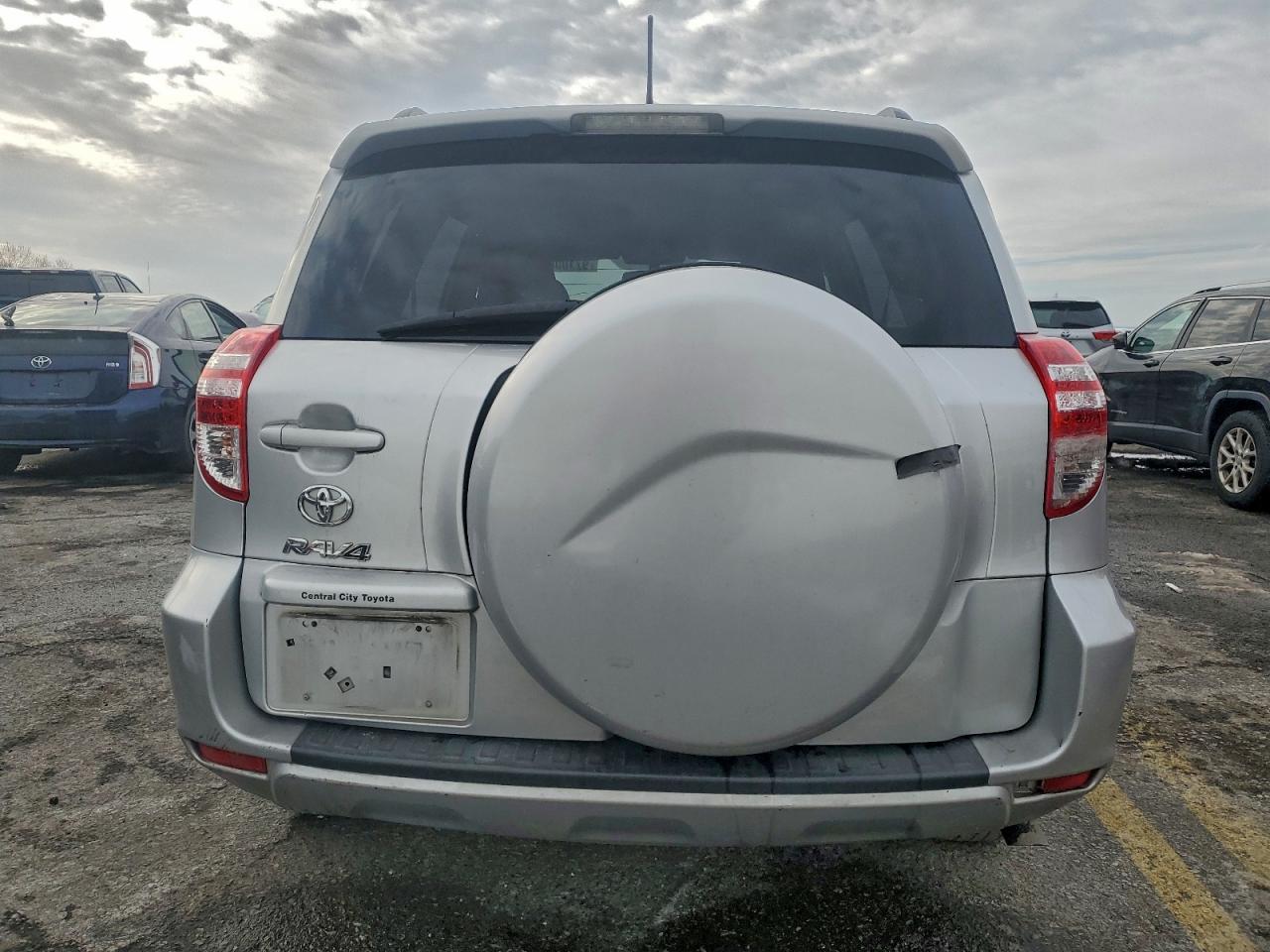 2012 TOYOTA RAV4 photo 6