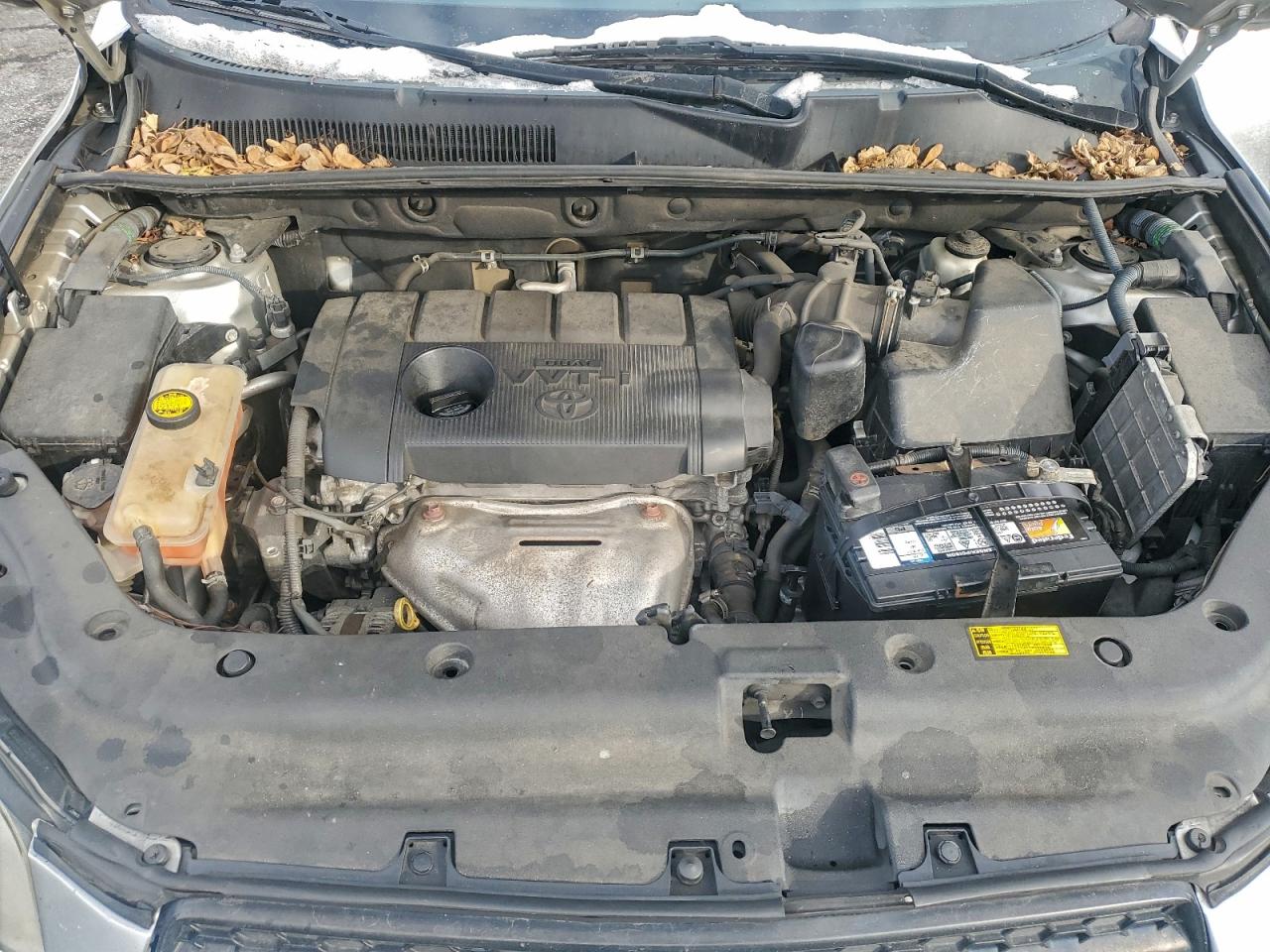 2012 TOYOTA RAV4 photo 12