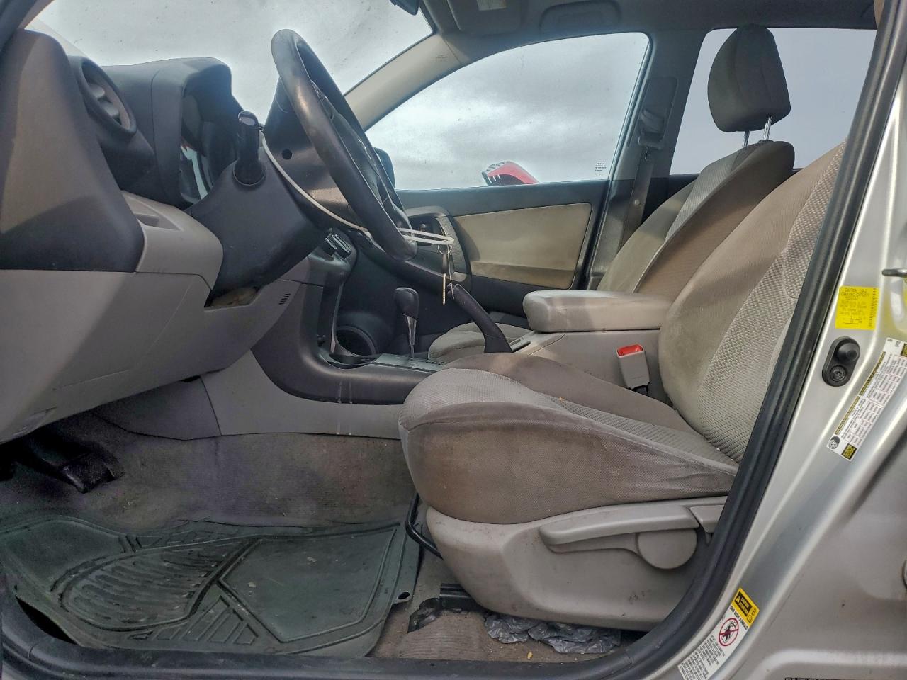 2012 TOYOTA RAV4 photo 7