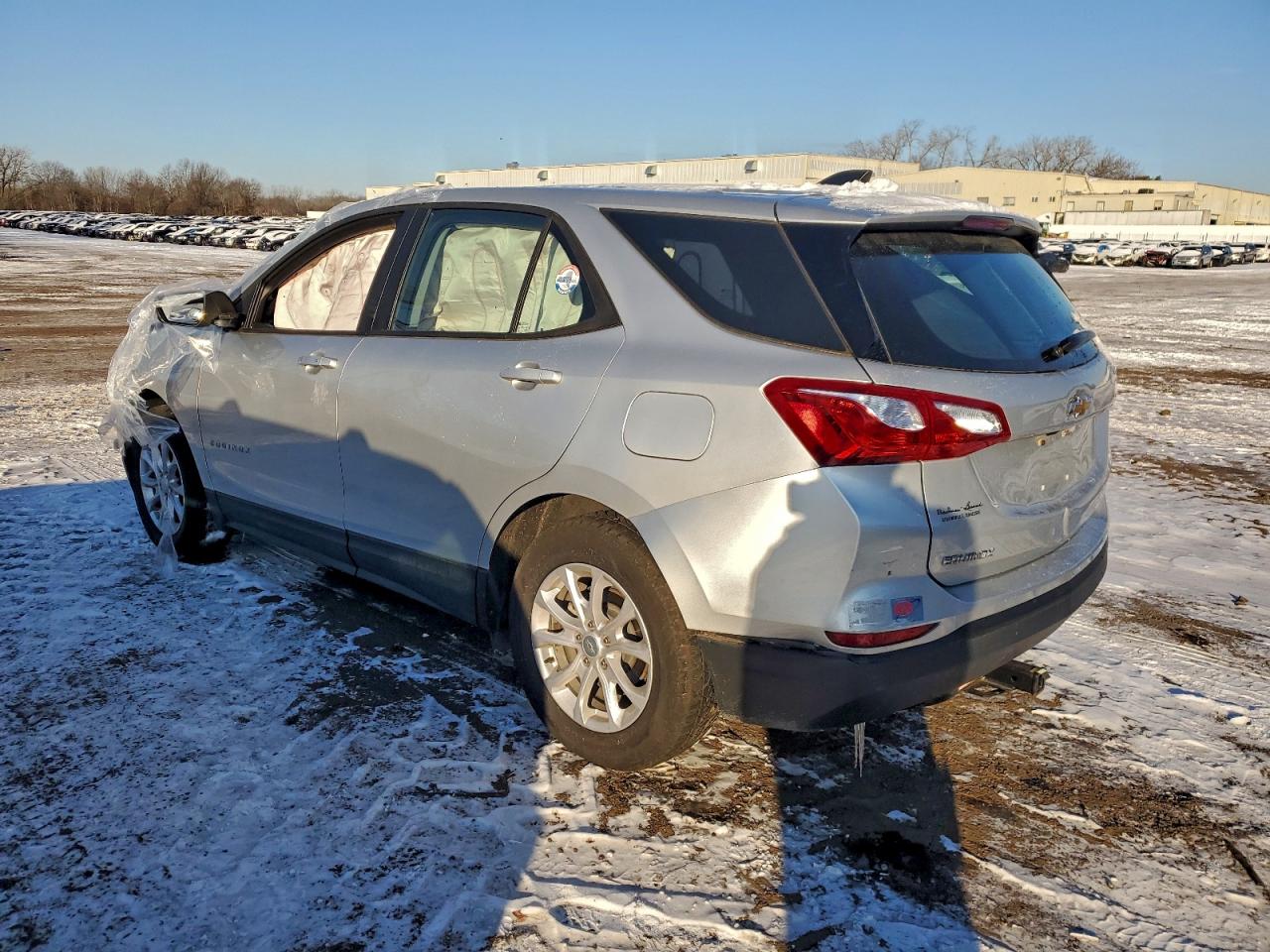 2020 CHEVROLET EQUINOX LS photo 2
