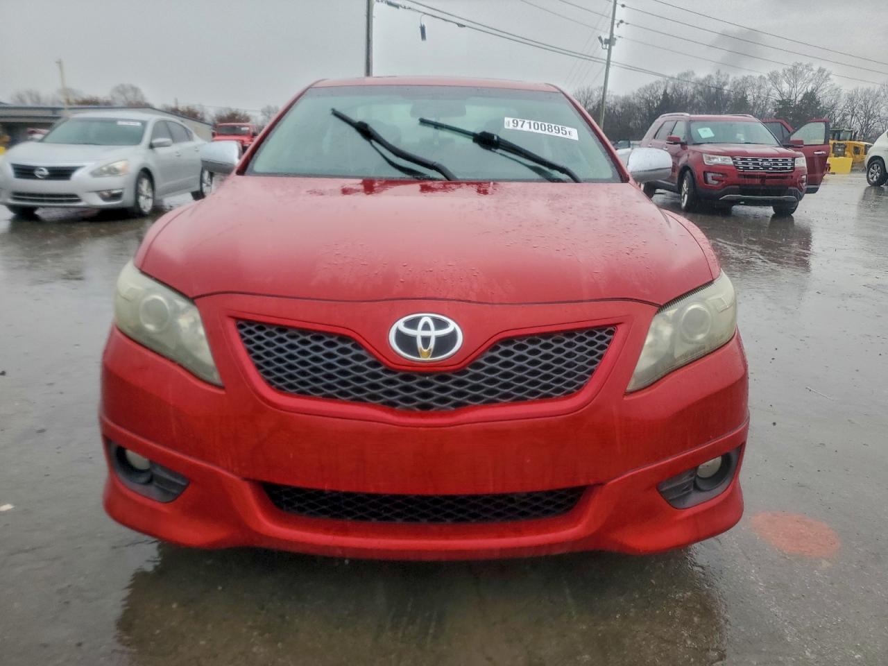 2011 TOYOTA CAMRY SE photo 5