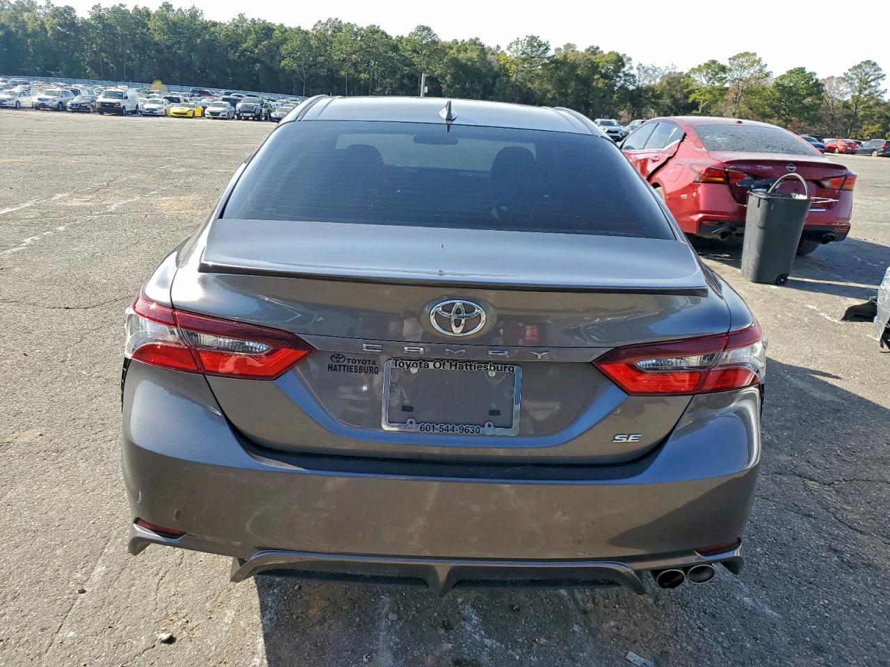 2021 TOYOTA CAMRY SE photo 11