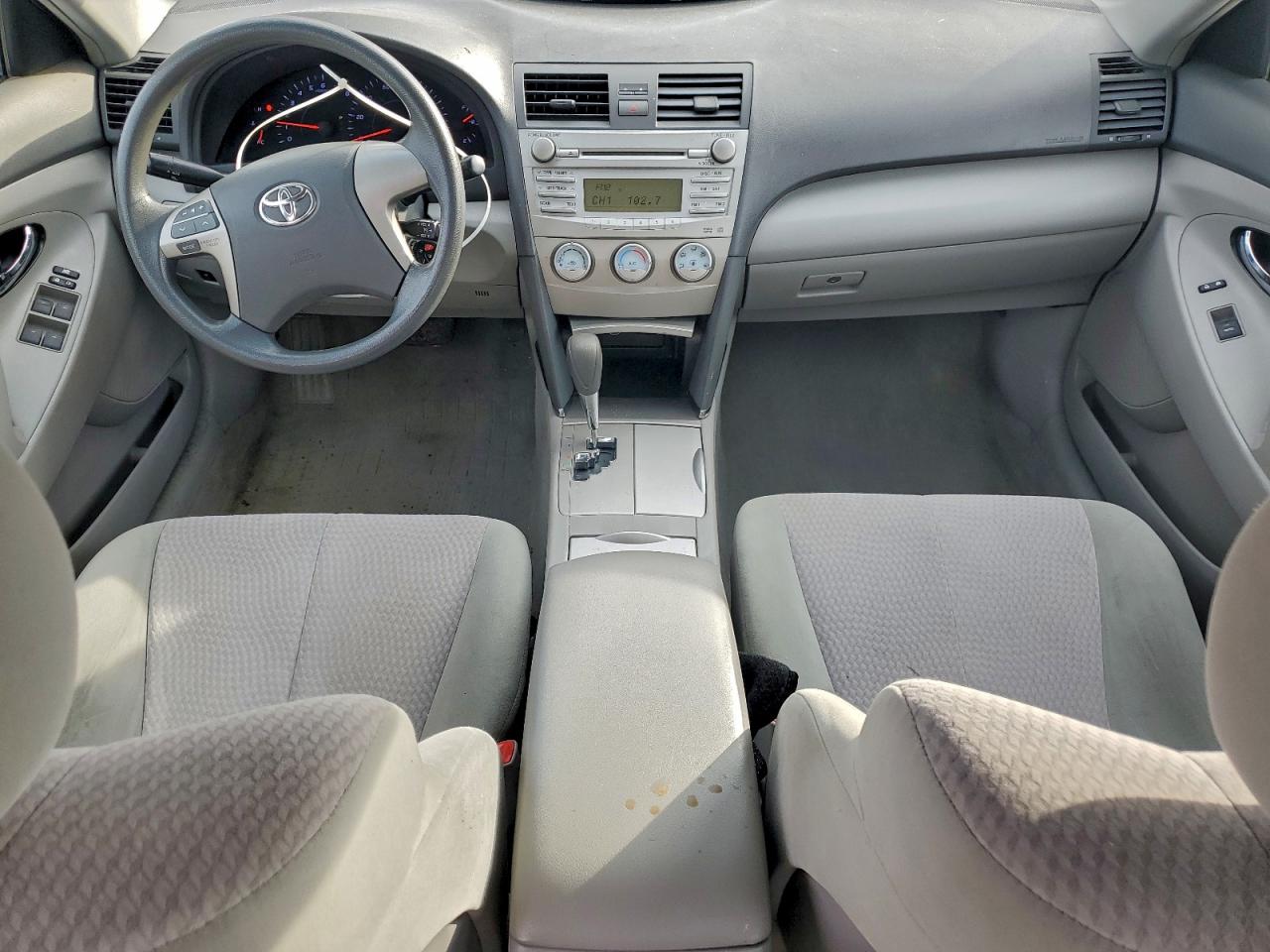 2010 TOYOTA CAMRY BASE photo 8