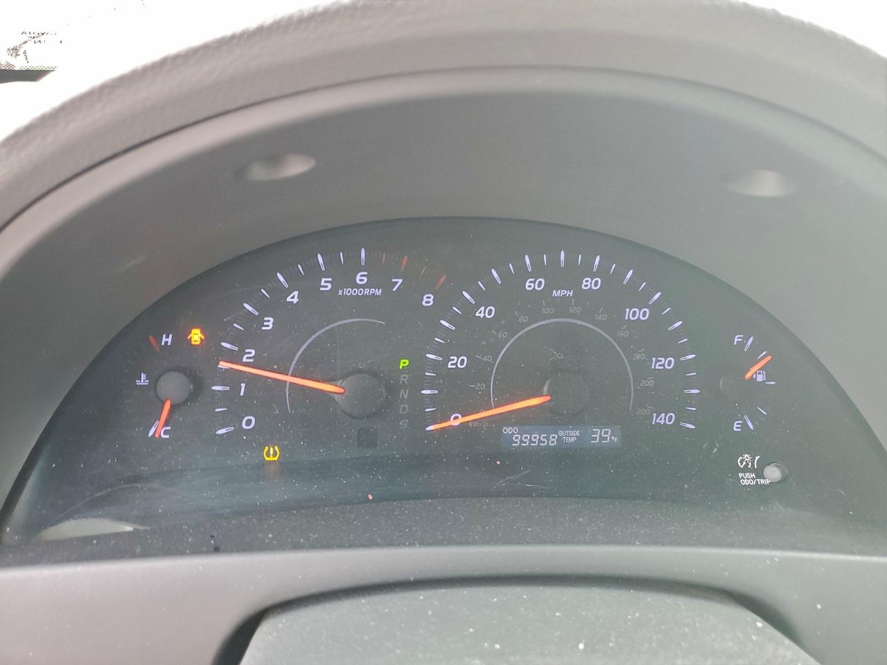 2010 TOYOTA CAMRY BASE photo 9