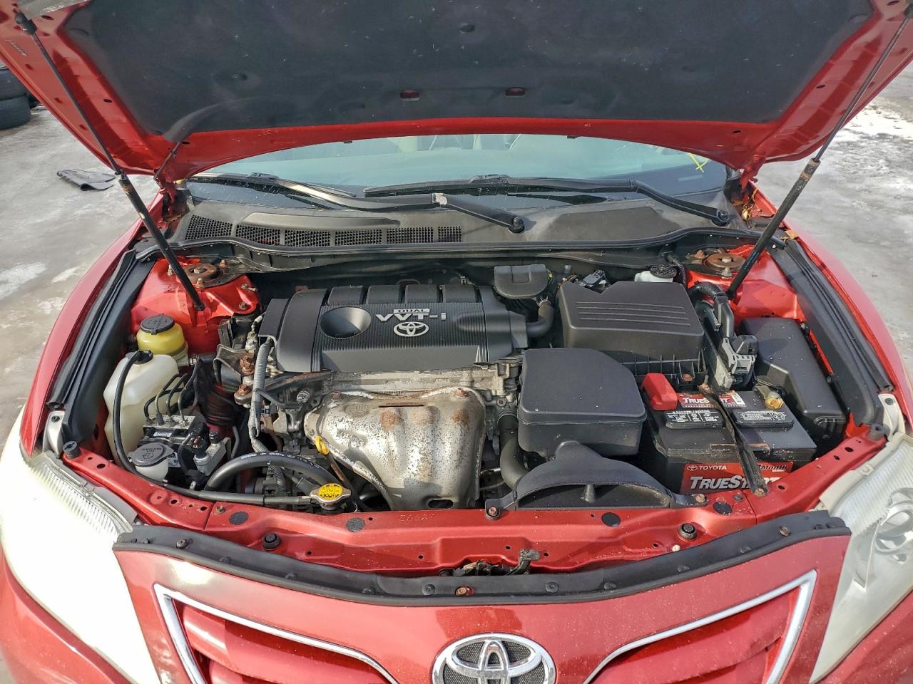 2010 TOYOTA CAMRY BASE photo 11