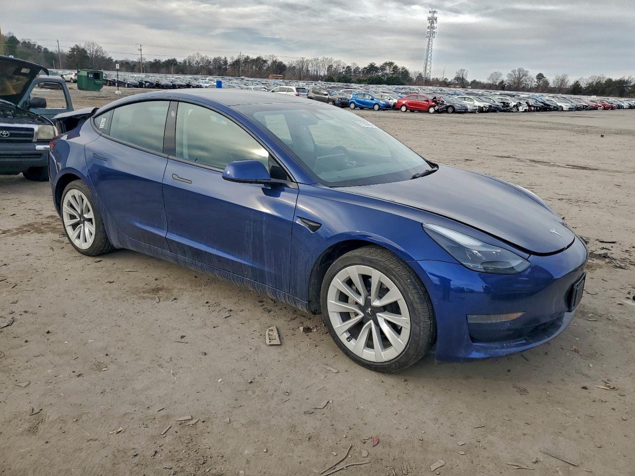 2022 TESLA MODEL 3 photo 4
