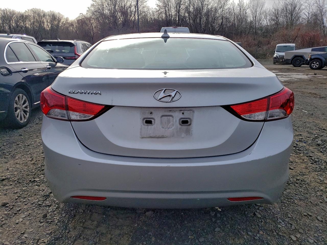 2013 HYUNDAI ELANTRA GLS photo 6