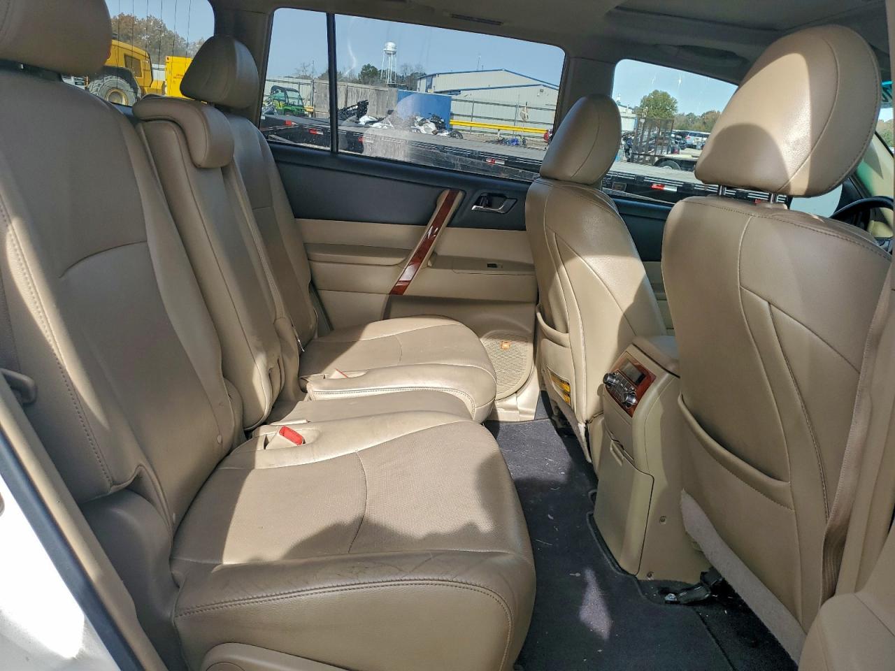 2013 TOYOTA HIGHLANDER LIMITED photo 11