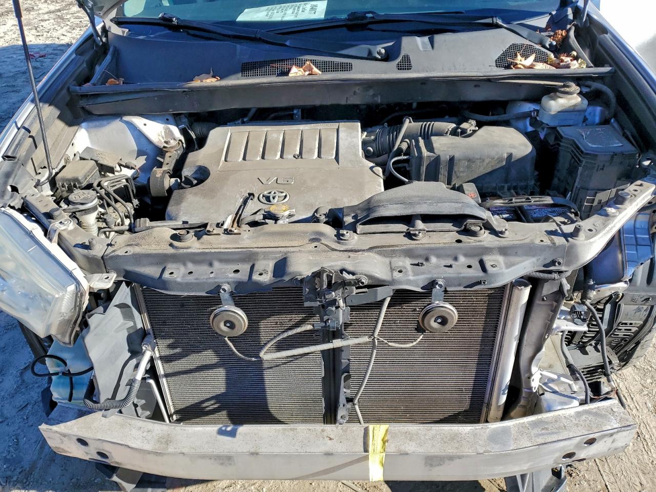 2012 TOYOTA HIGHLANDER BASE photo 12