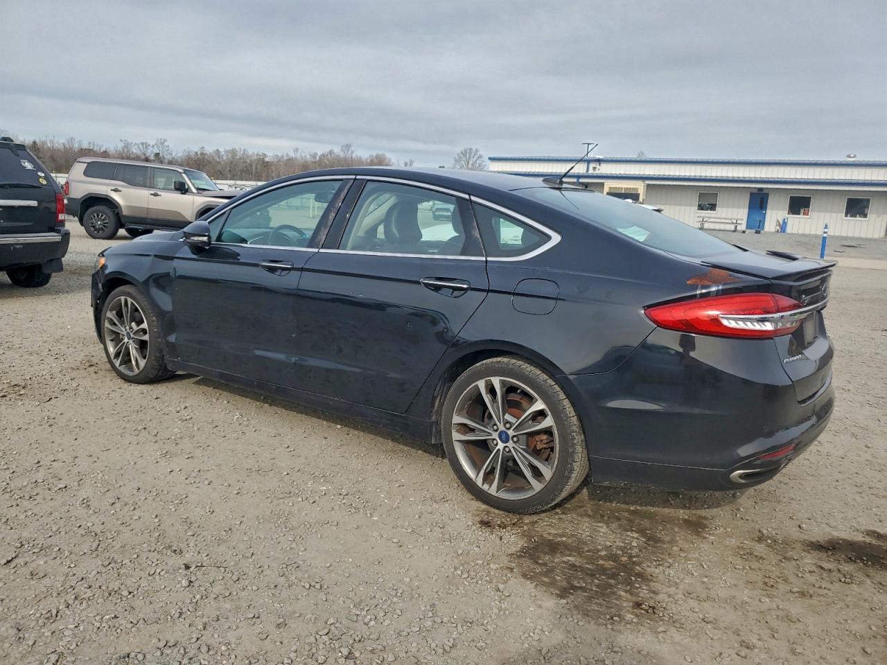 2017 FORD FUSION TITANIUM photo 2
