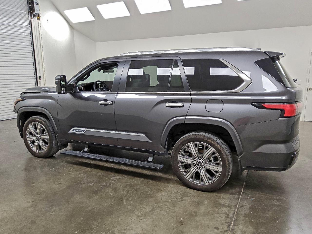 2025 TOYOTA SEQUOIA SR5 photo 2