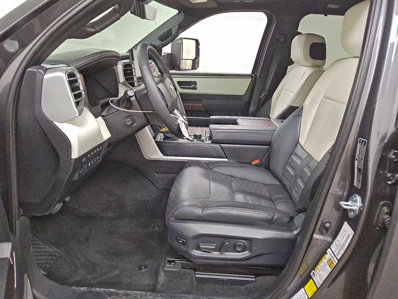 2025 TOYOTA SEQUOIA SR5 photo 7