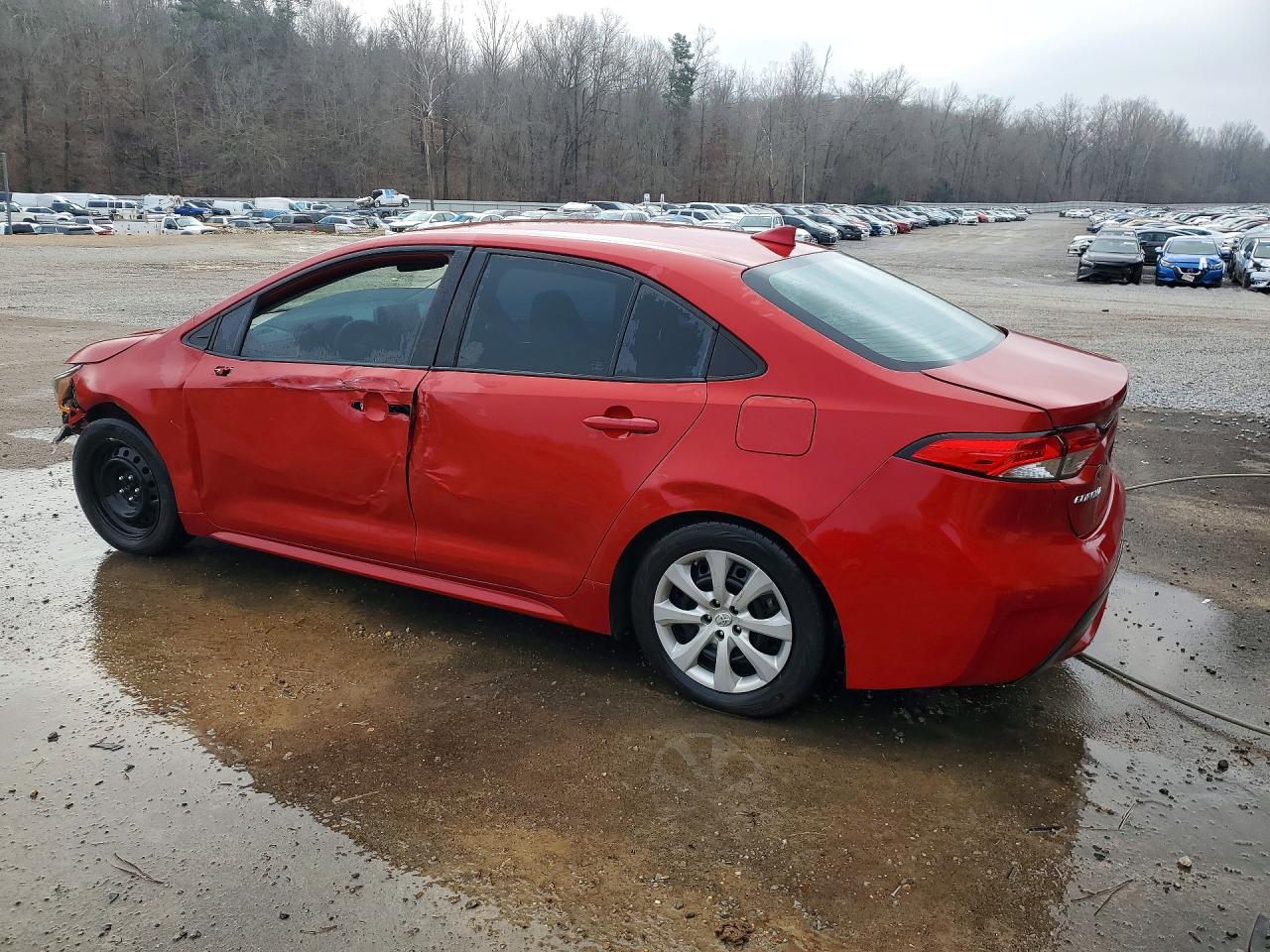 2021 TOYOTA COROLLA LE photo 2