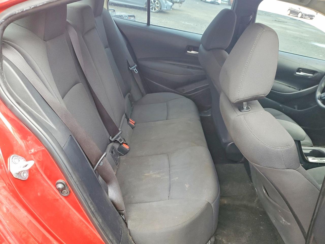 2021 TOYOTA COROLLA LE photo 10