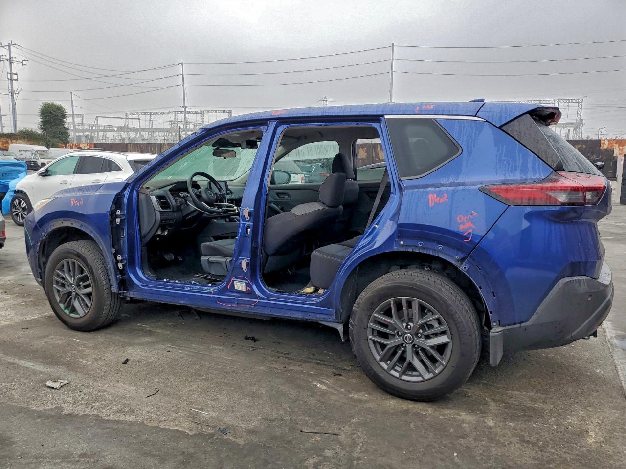 2021 NISSAN ROGUE S photo 2