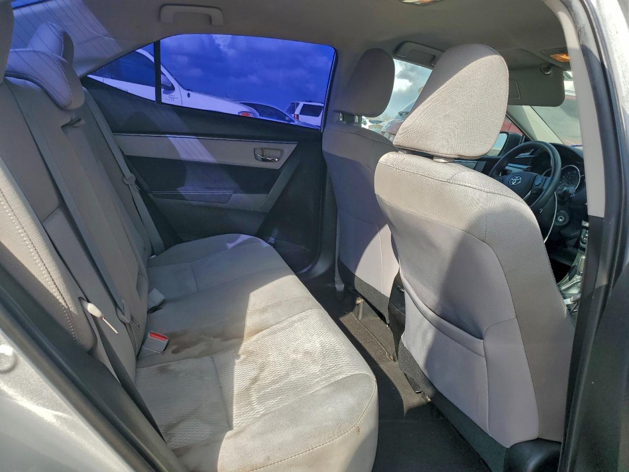 2016 TOYOTA COROLLA L photo 28