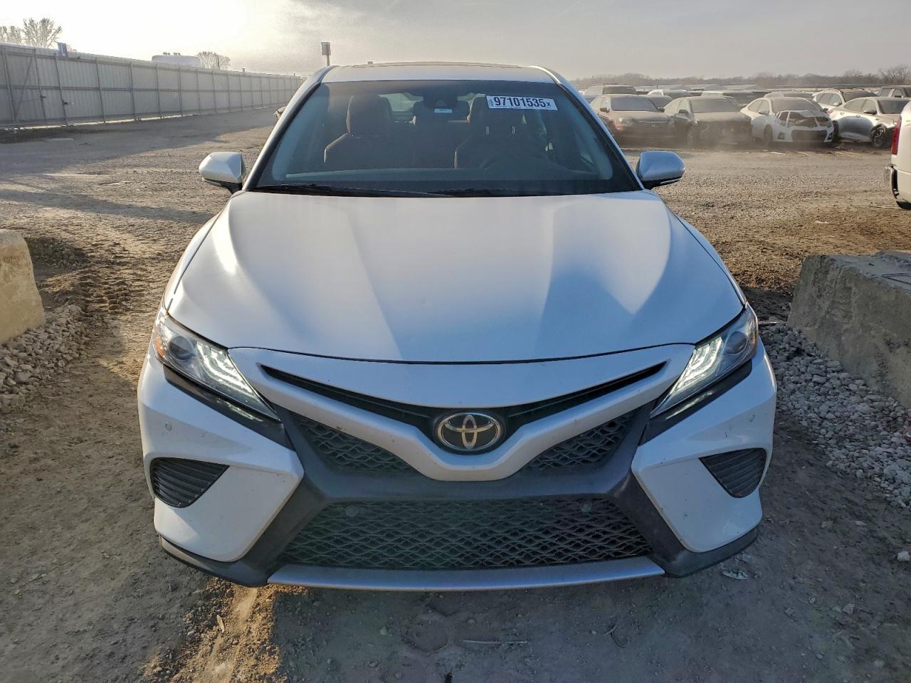 2018 TOYOTA CAMRY XSE photo 13