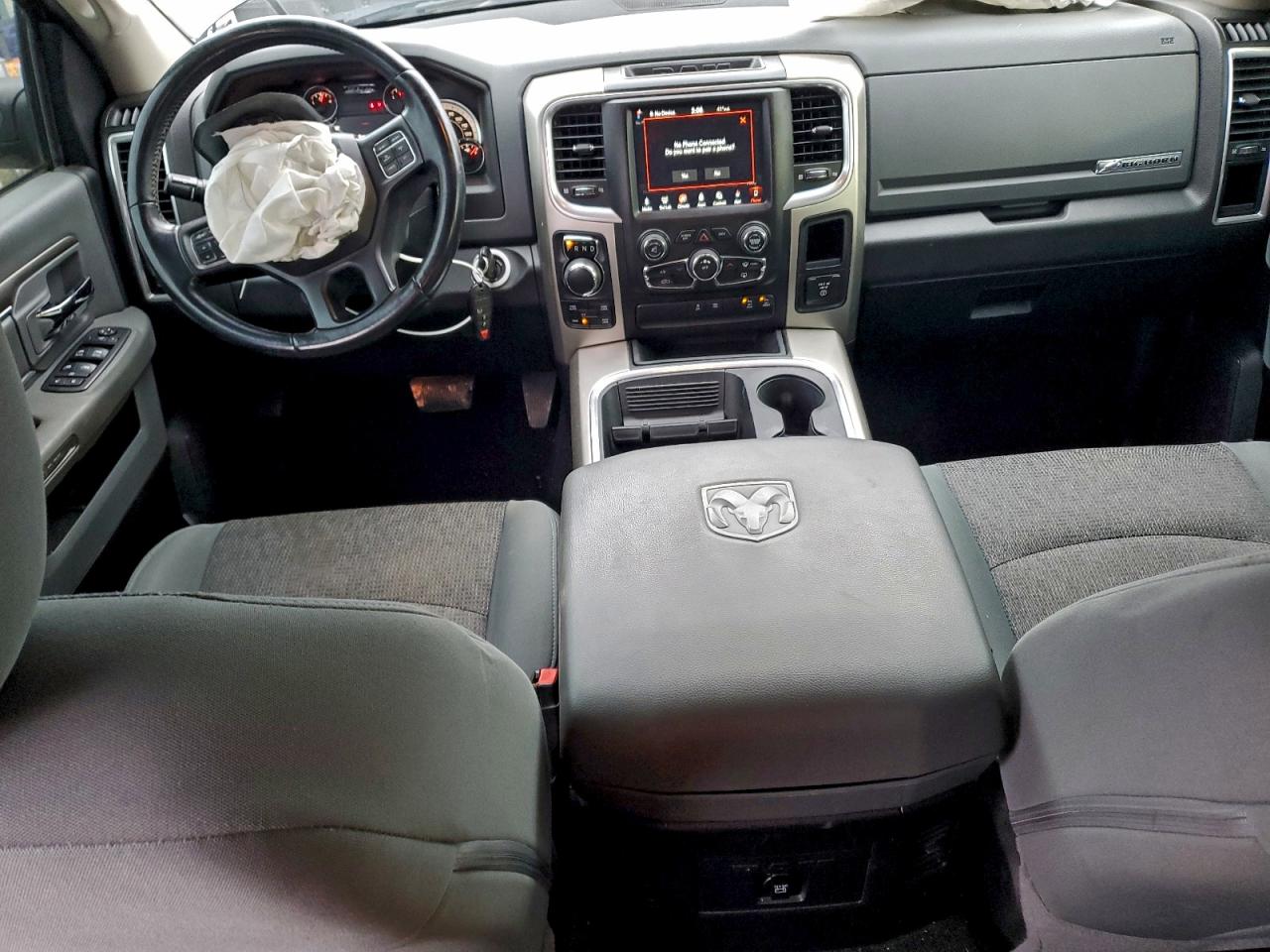2018 RAM 1500 SLT photo 15