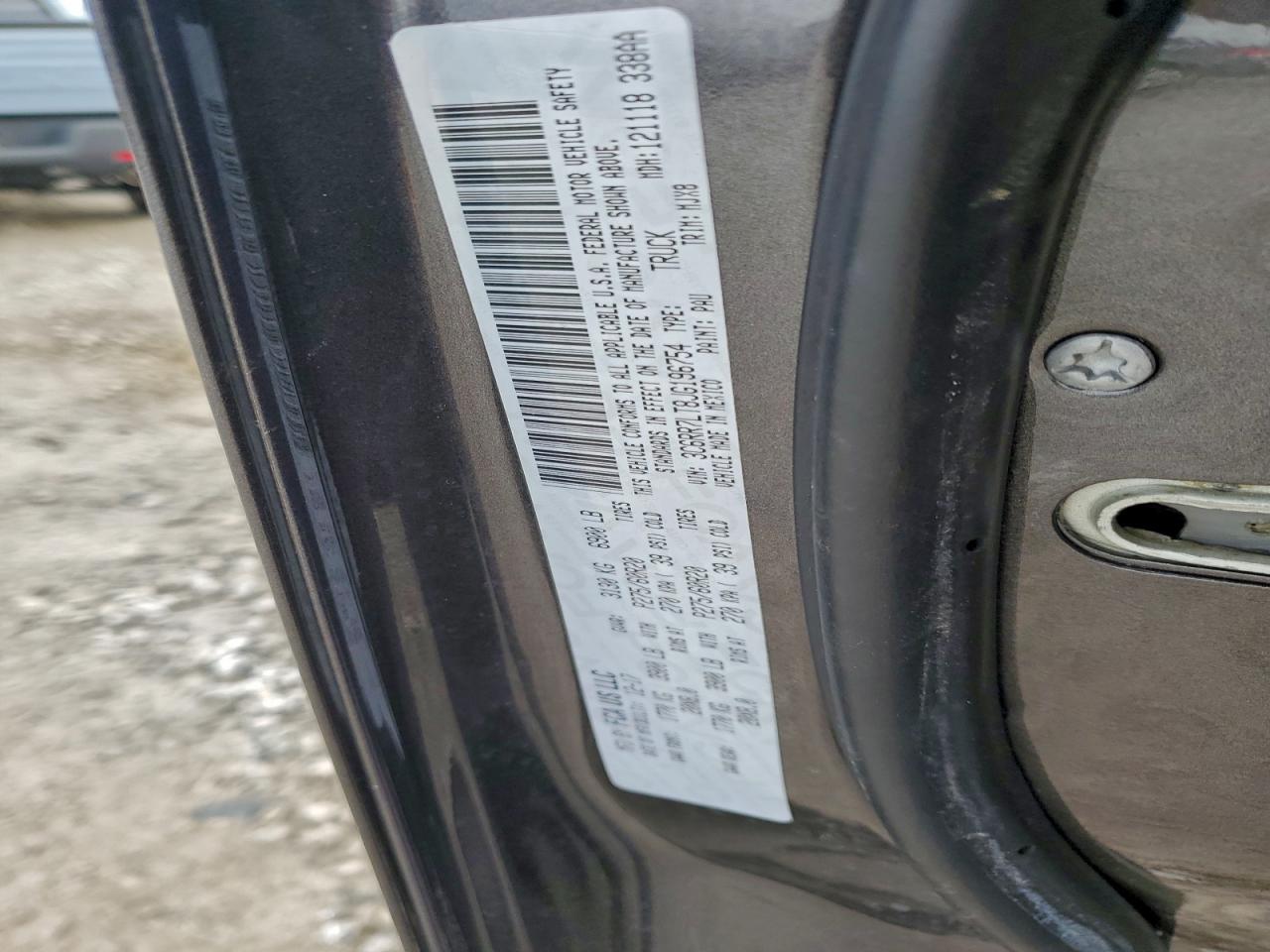 2018 RAM 1500 SLT photo 23