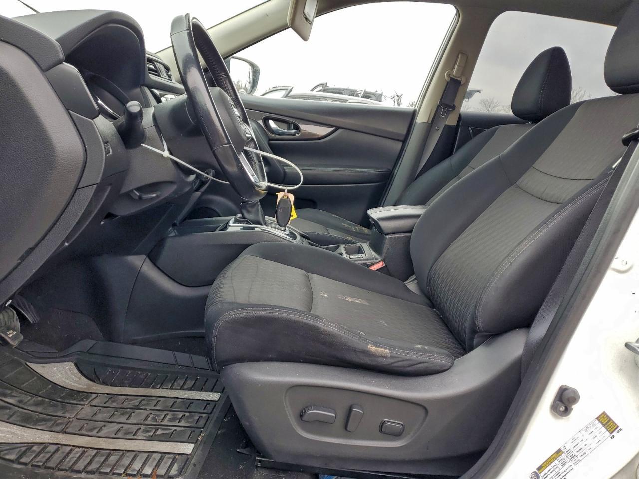 2017 NISSAN ROGUE S photo 19