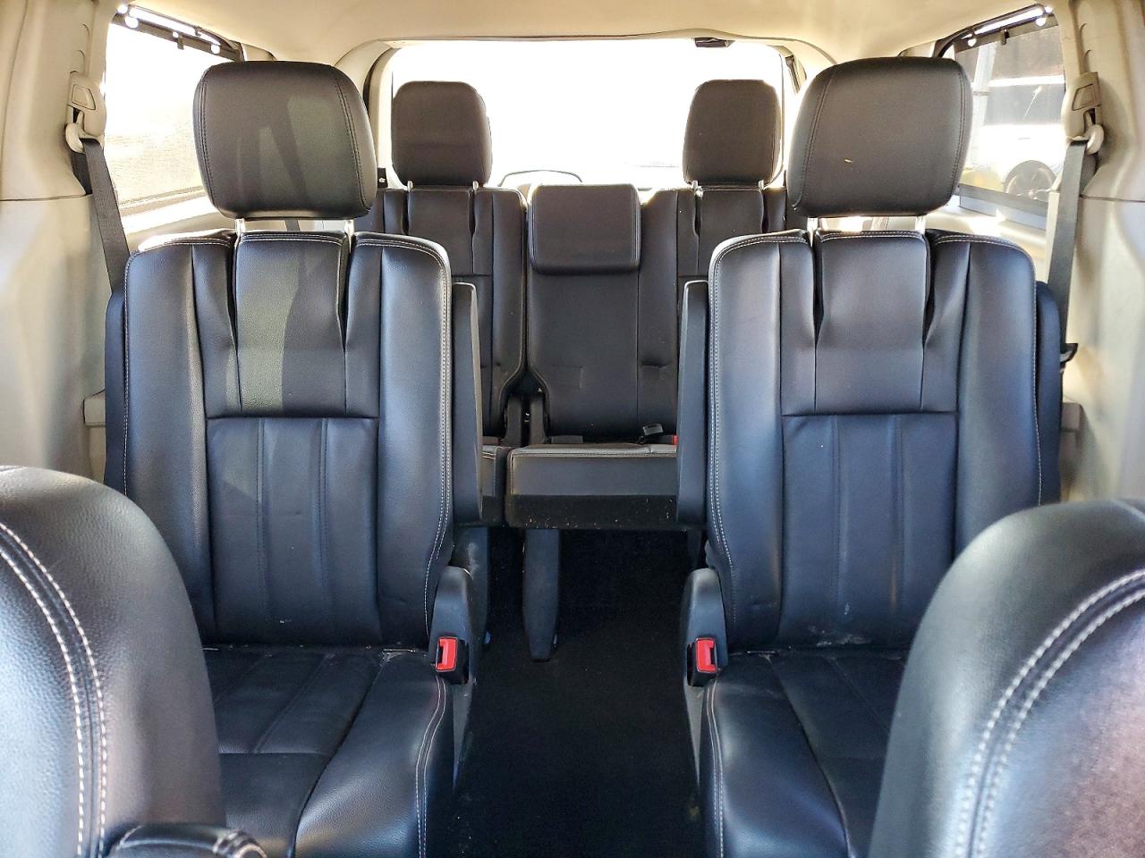 2013 CHRYSLER TOWN & COUNTRY TOURING photo 28