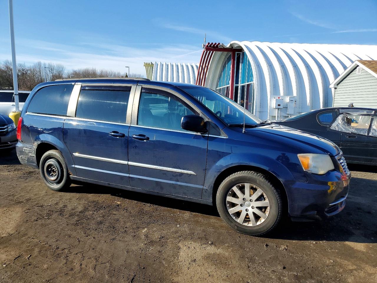 2013 CHRYSLER TOWN & COUNTRY TOURING photo 10