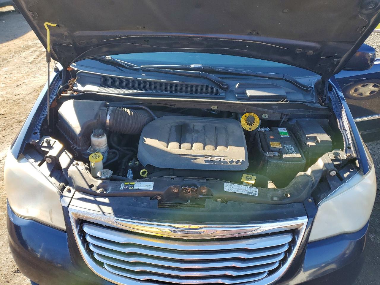 2013 CHRYSLER TOWN & COUNTRY TOURING photo 34