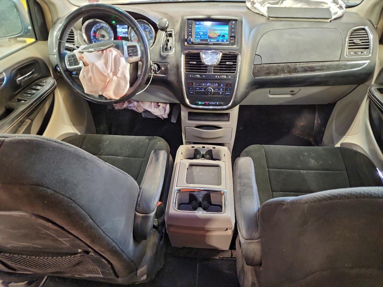 2012 CHRYSLER TOWN & COUNTRY TOURING photo 22