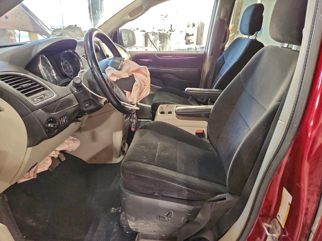 2012 CHRYSLER TOWN & COUNTRY TOURING photo 19