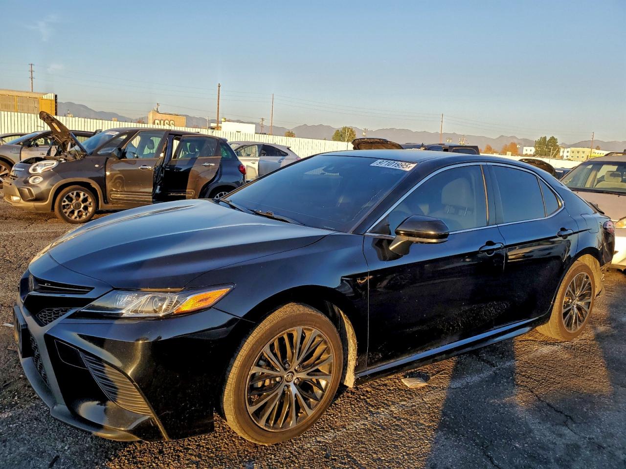 2018 TOYOTA CAMRY