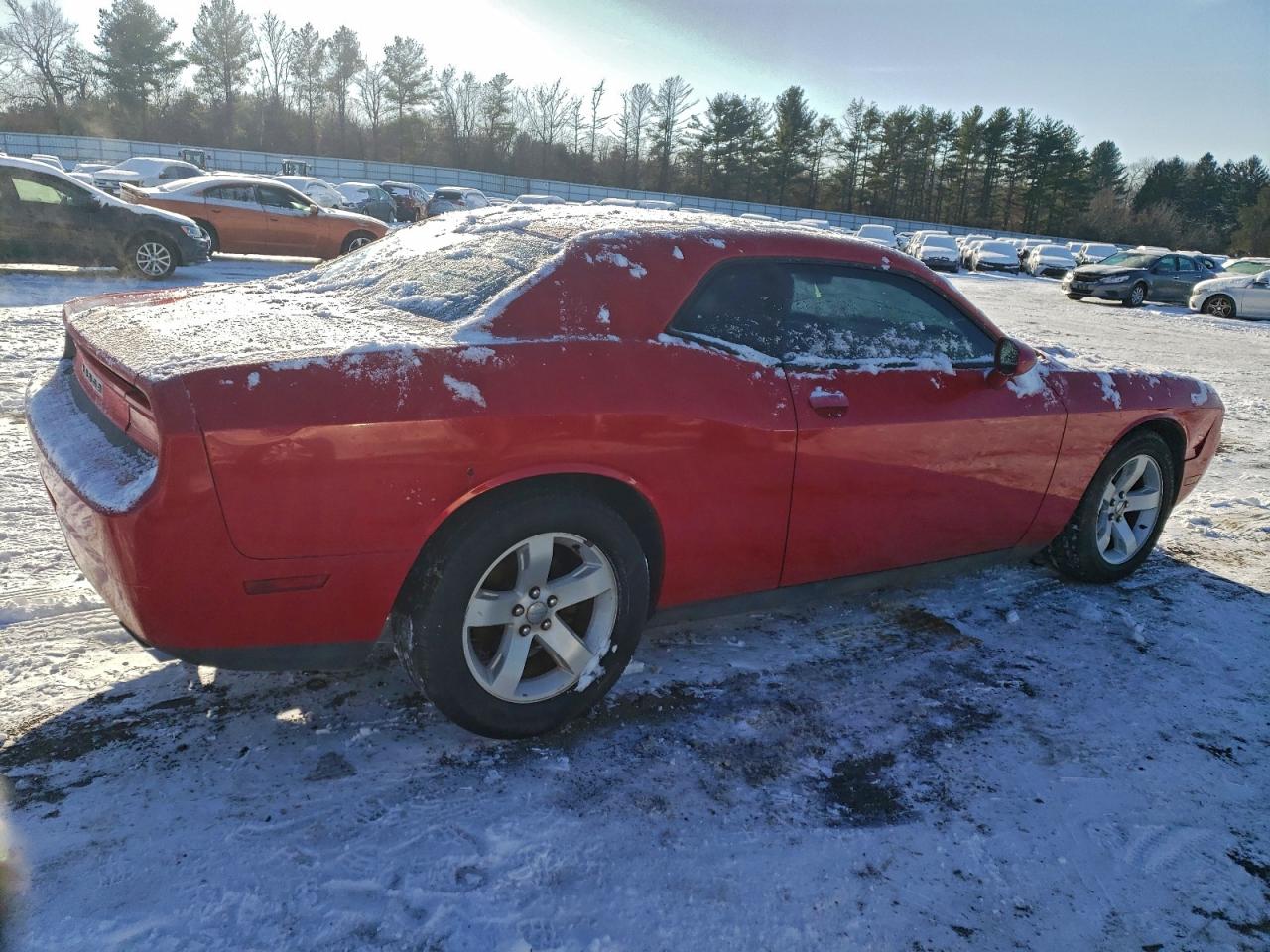 2012 DODGE CHALLENGER SXT photo 3