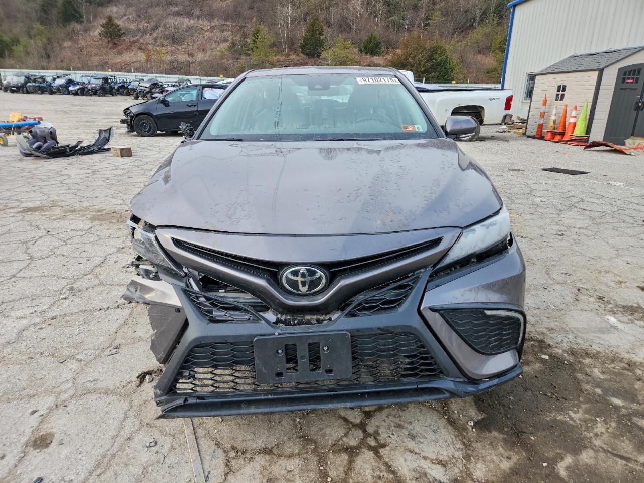 2024 TOYOTA CAMRY SE NIGHT SHADE photo 9