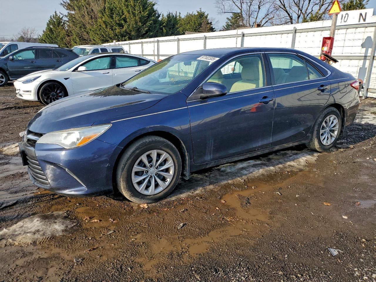 2016 TOYOTA CAMRY