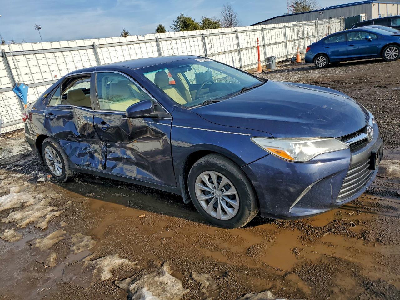 2016 TOYOTA CAMRY LE photo 7
