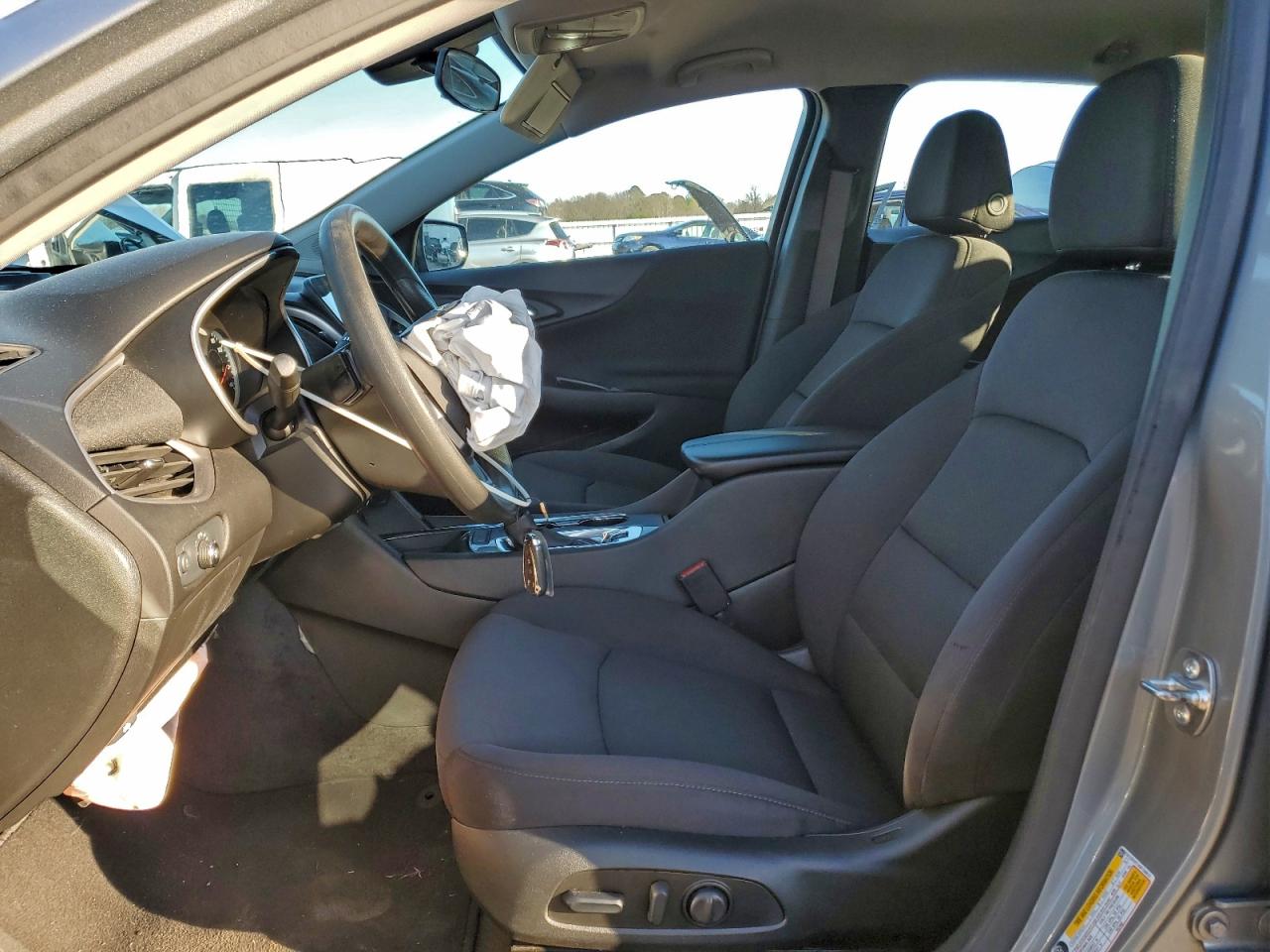 2025 CHEVROLET MALIBU LT photo 13