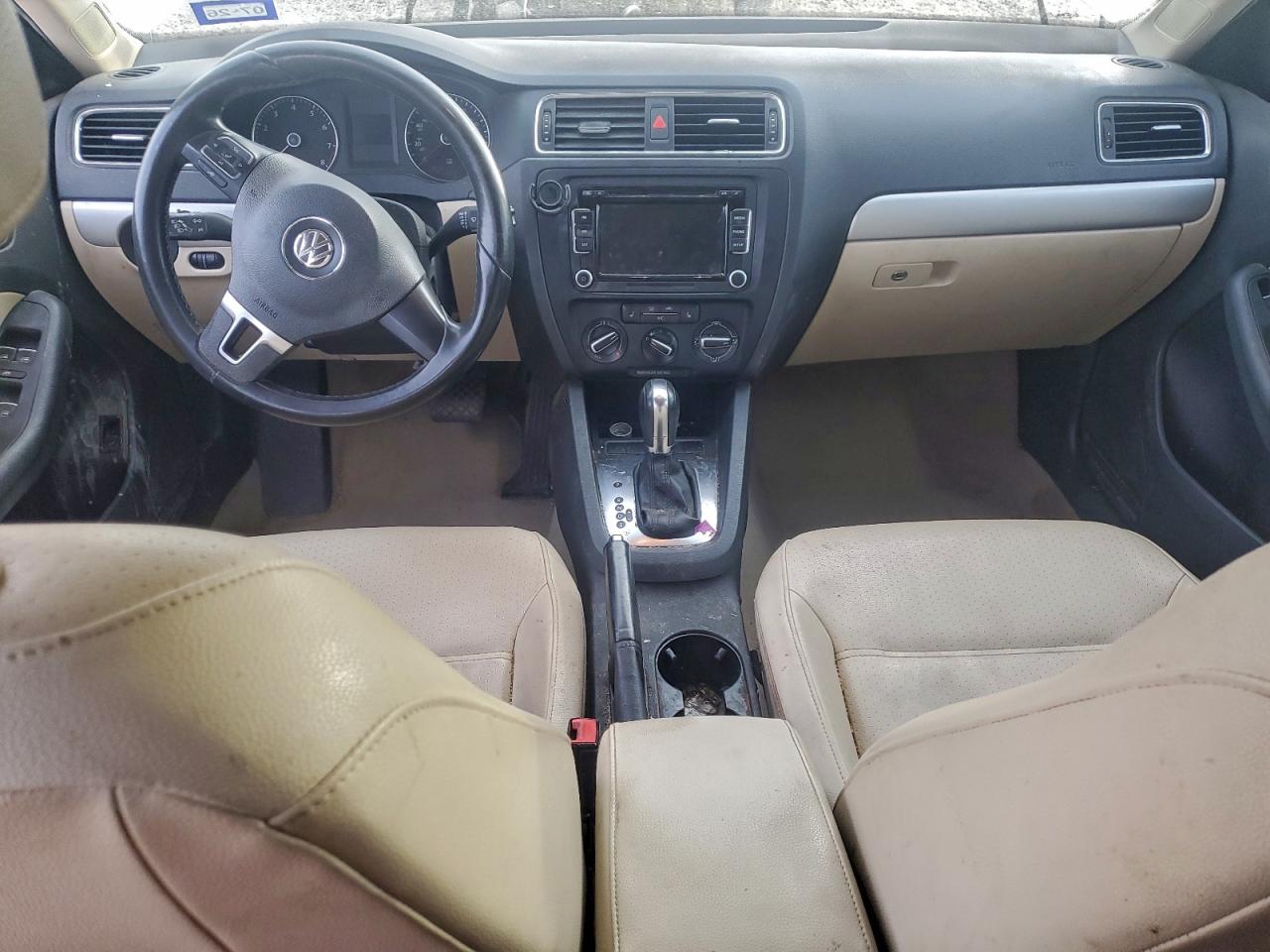 2013 VOLKSWAGEN JETTA SE photo 15