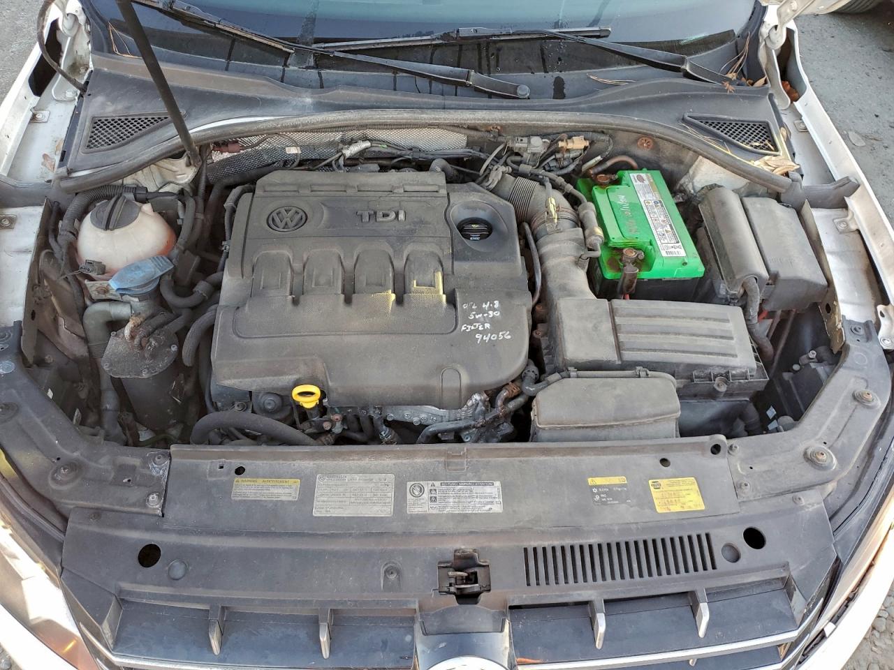 2015 VOLKSWAGEN PASSAT SEL photo 11
