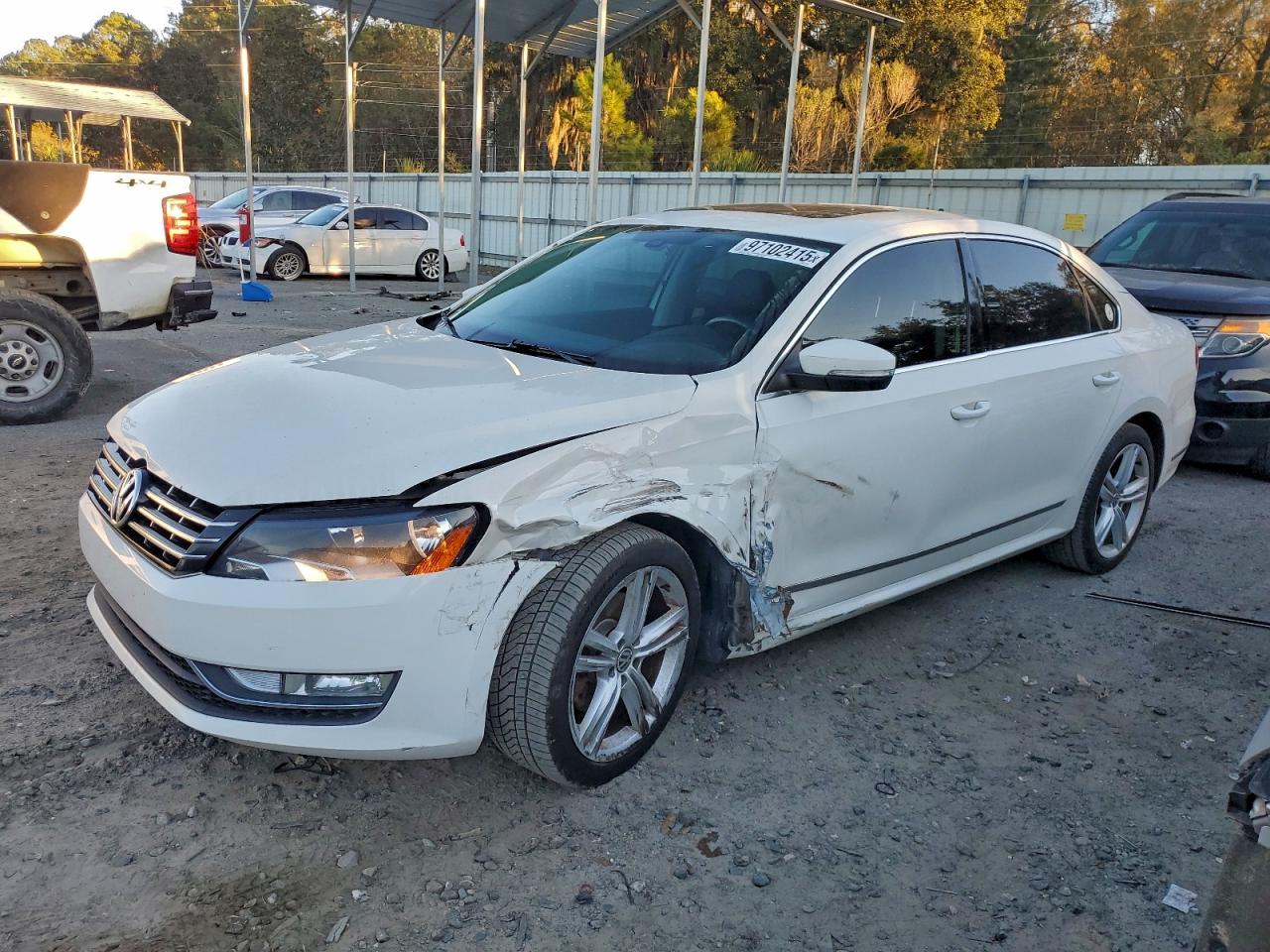 2015 VOLKSWAGEN PASSAT