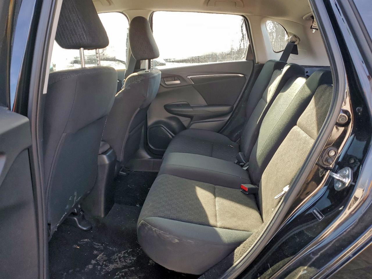 2015 HONDA FIT LX photo 19