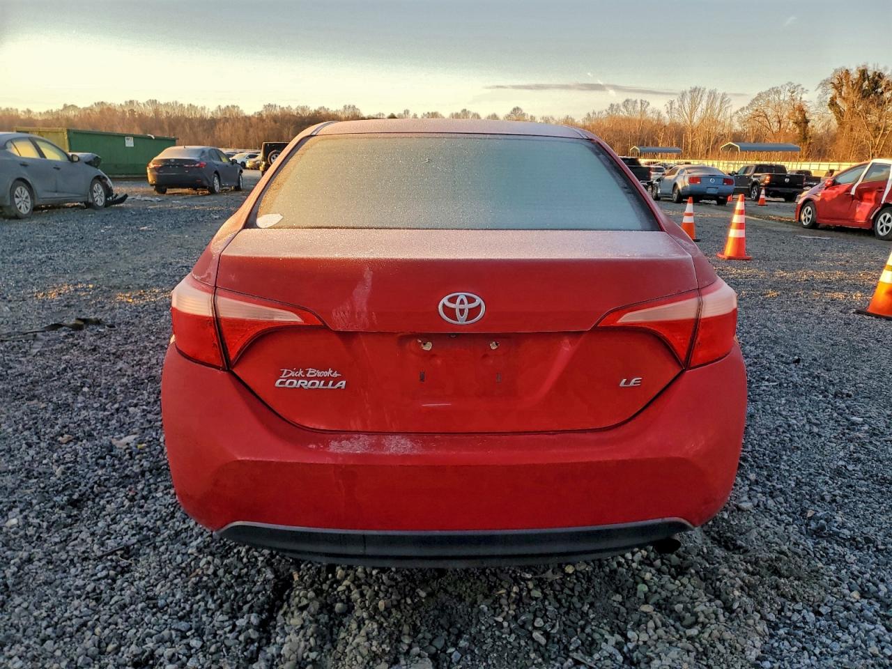 2018 TOYOTA COROLLA L photo 11