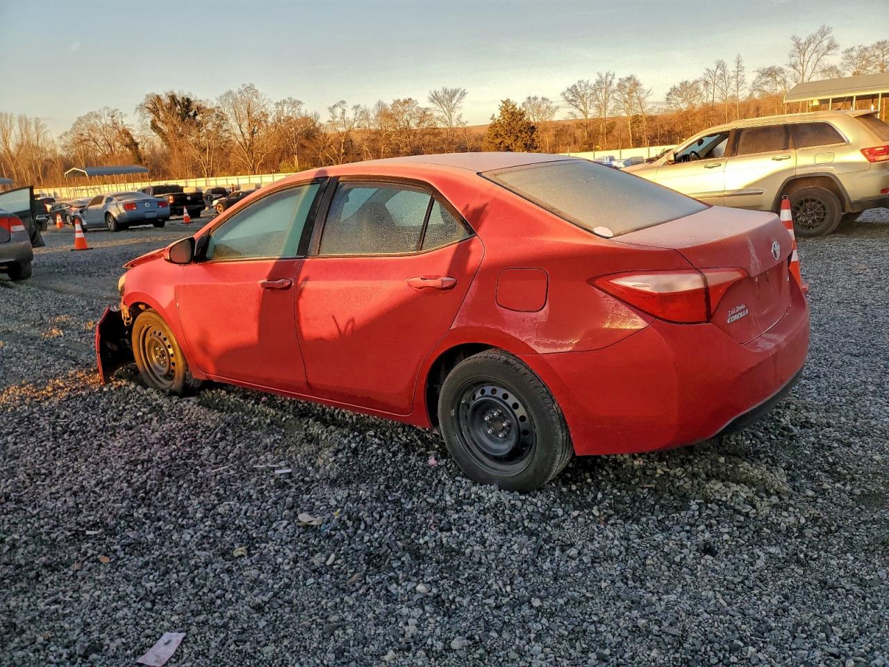 2018 TOYOTA COROLLA L photo 3