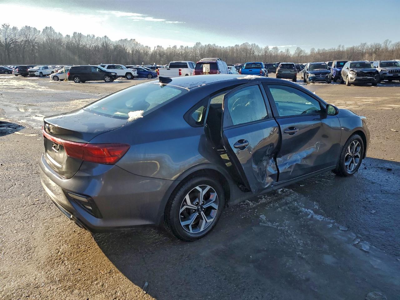 2021 KIA FORTE FE photo 5