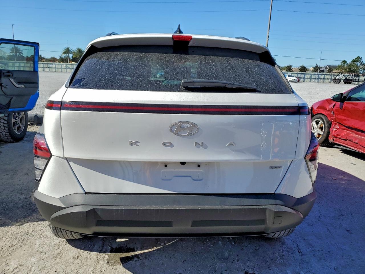 2025 HYUNDAI KONA SEL photo 6