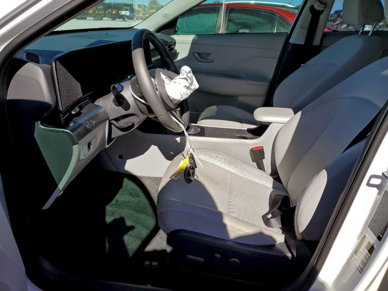 2025 HYUNDAI KONA SEL photo 7