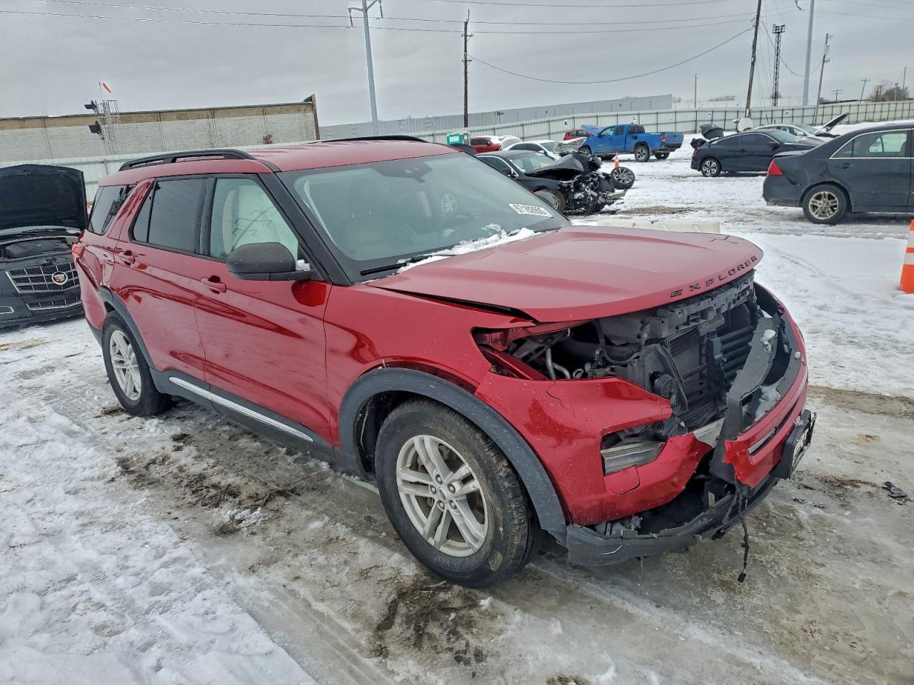 2020 FORD EXPLORER XLT photo 4