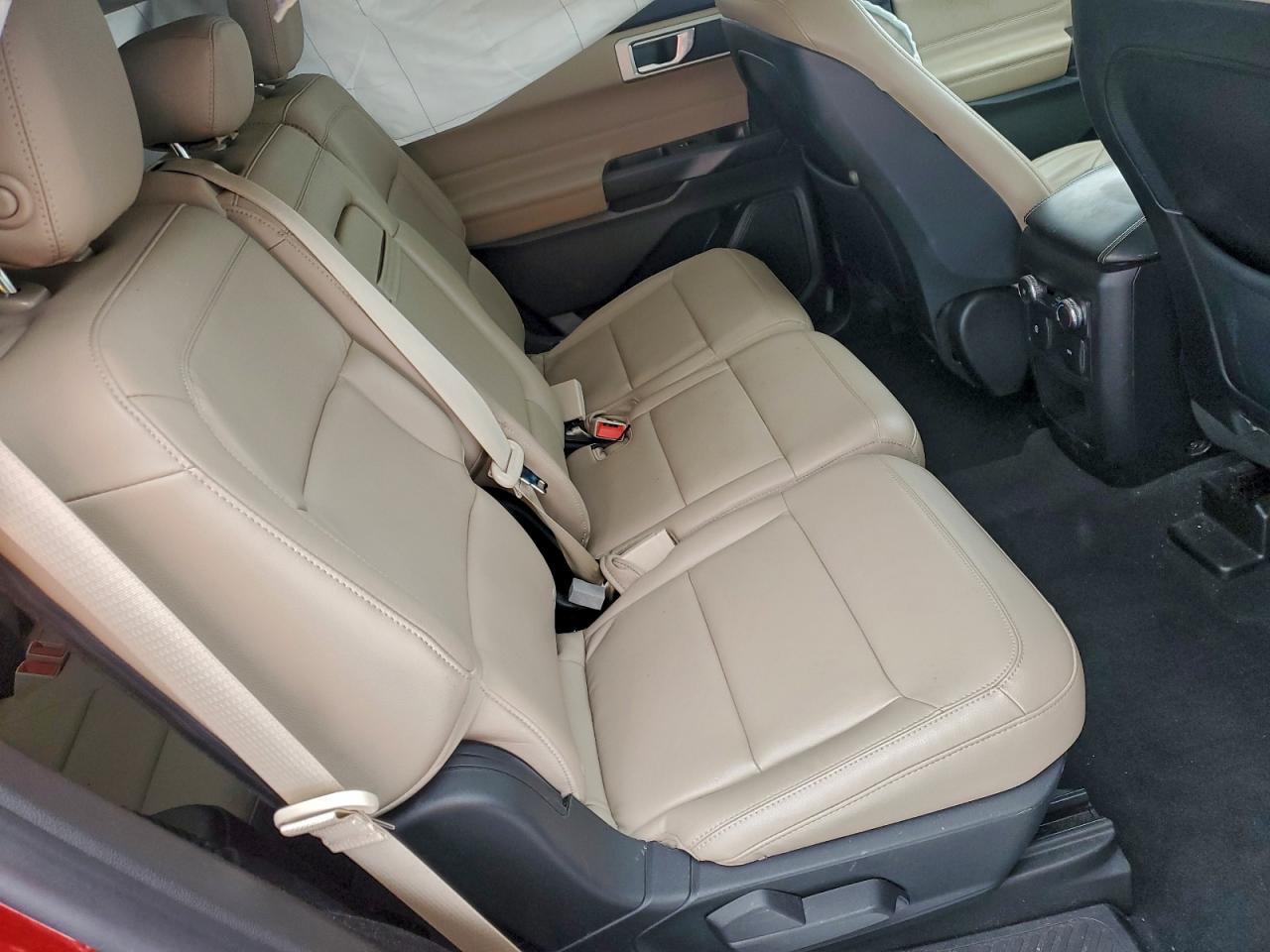 2020 FORD EXPLORER XLT photo 11