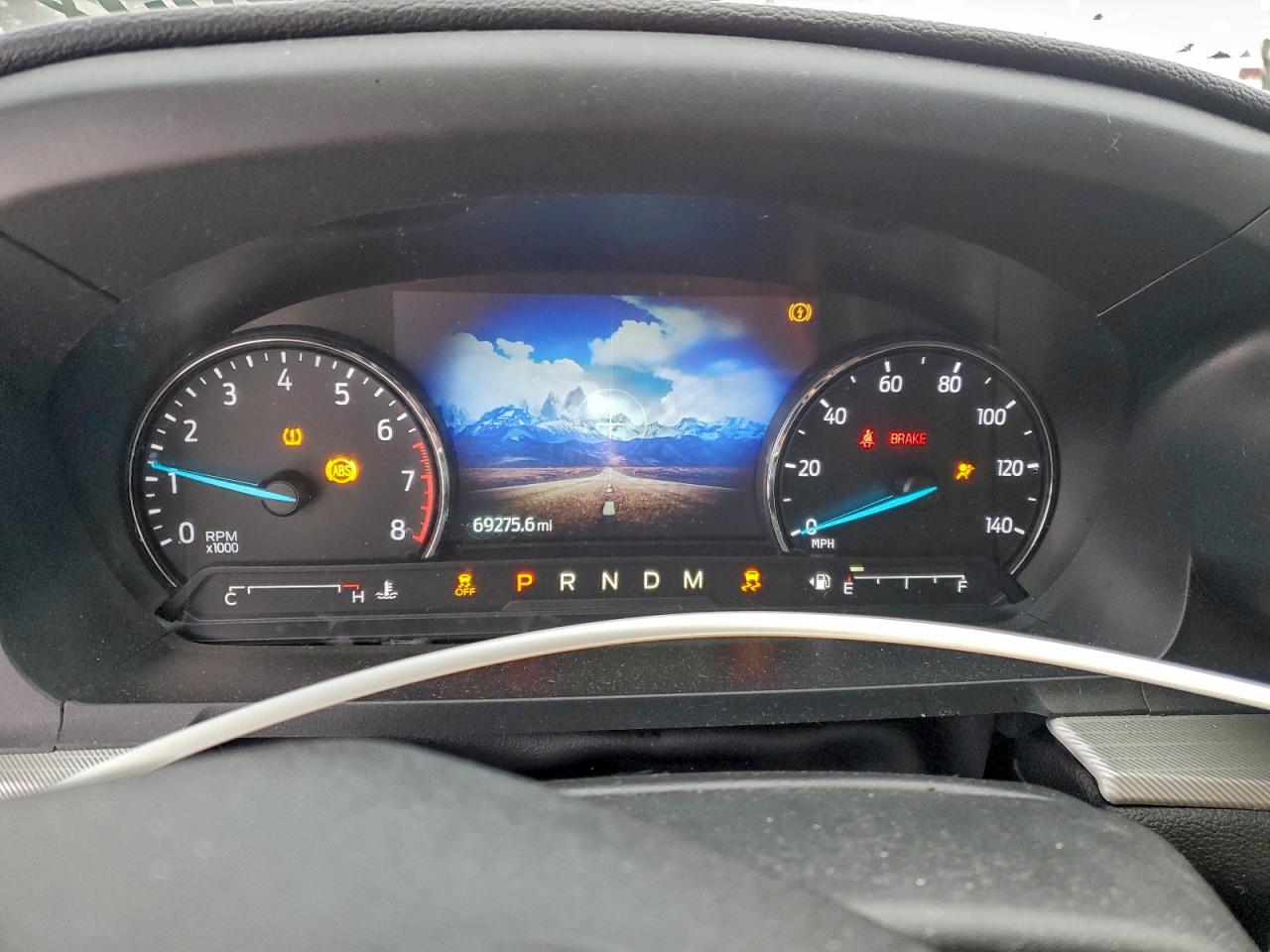 2020 FORD EXPLORER XLT photo 9