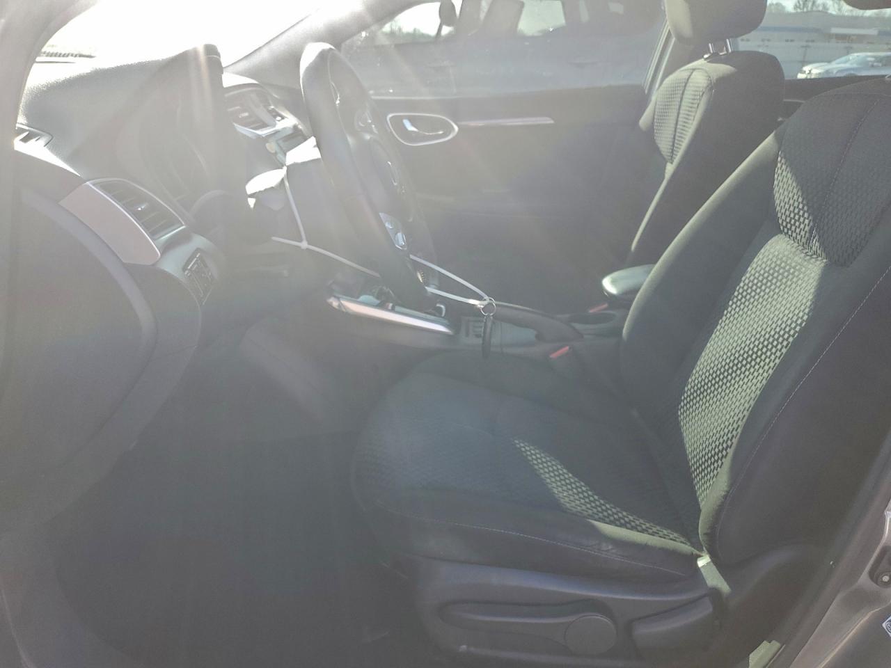 2019 NISSAN SENTRA S photo 13